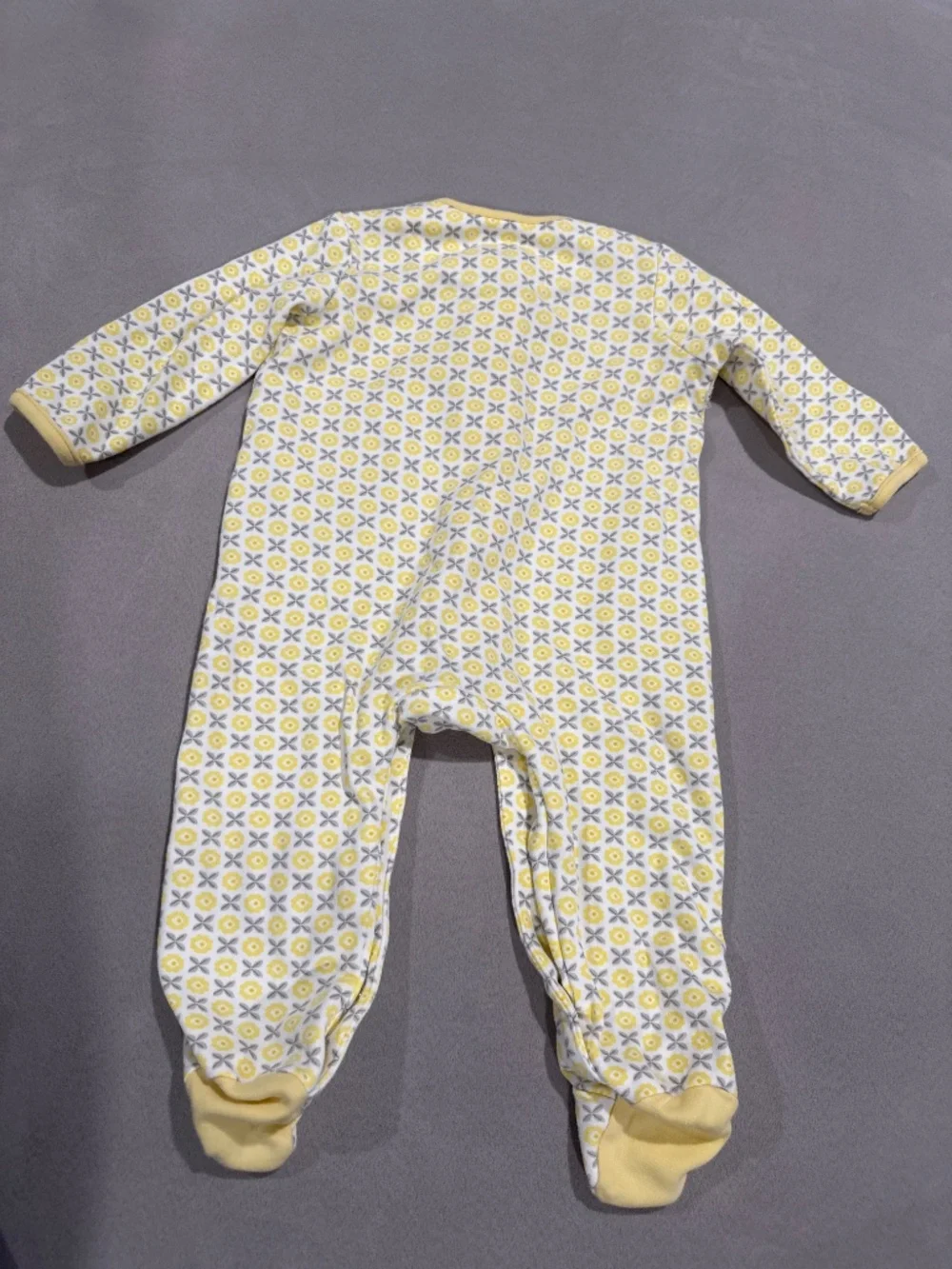 Offspring baby girl size 9 Months one piece Footie
